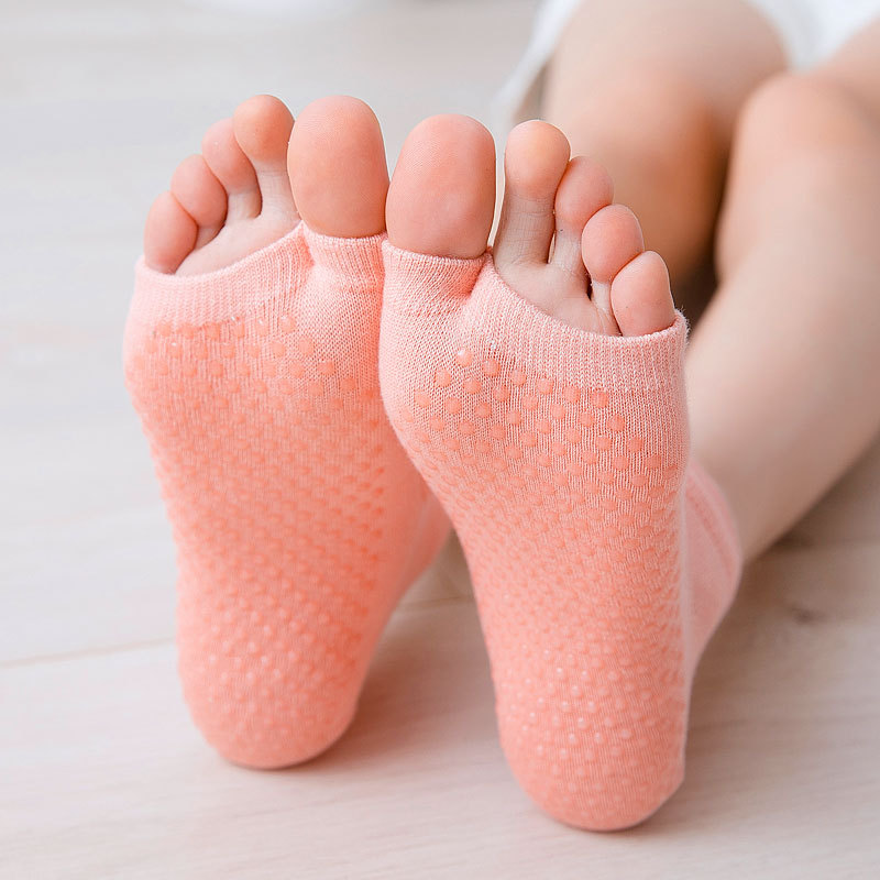 Non-Slip Split-Toe Yoga Socks  - مراجعة Grip Sock Yoga وسعره
