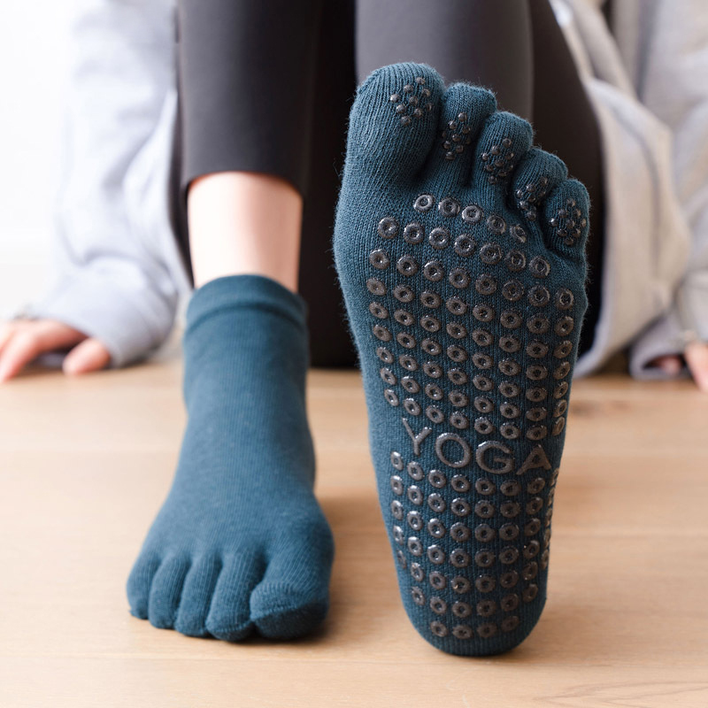 Anti-Slip Women Pilates Socks  - مراجعة Grip Sock Yoga وسعره