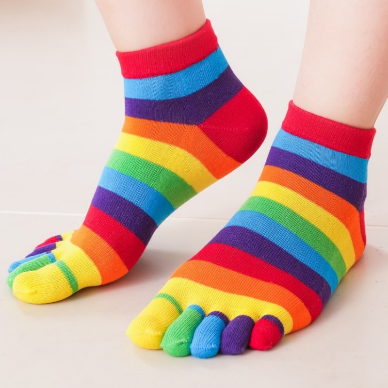 Women's Socks Rainbow Striped  - مراجعة Toe Sock Split وسعره
